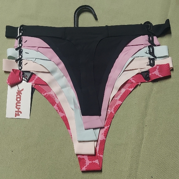 Steve Madden Womens Pink and Black Patterned Bottoms. Set Of 5. - Picture 4 of 4